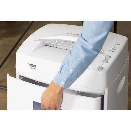 CAPACIDAD DE ALMACENAJE DE HASTA 42 LITROS